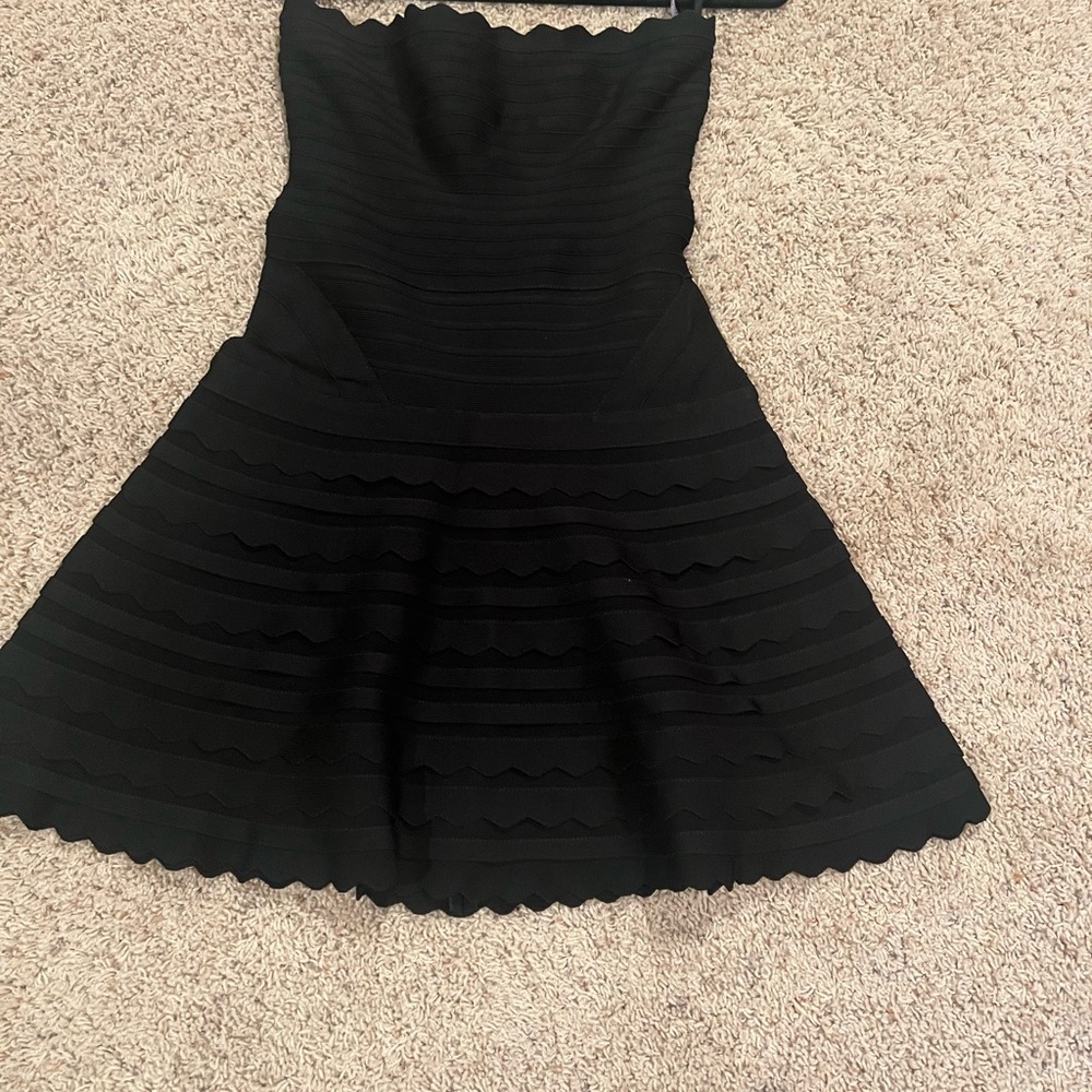 Herve Leger Phoebe Black Strapless Pleated Mini Dress